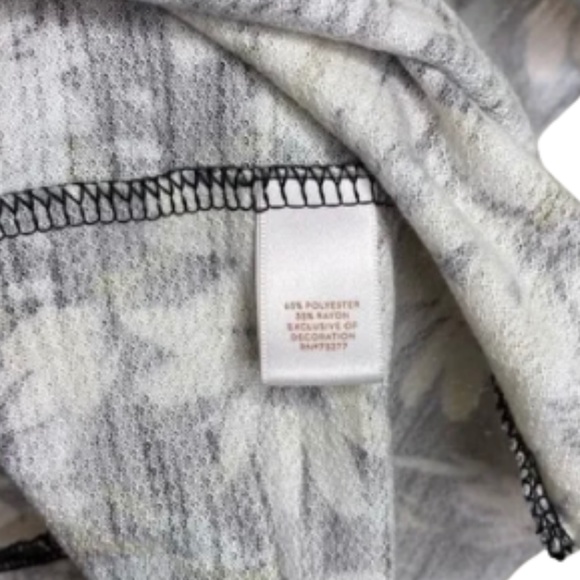 LC LAUREN CONRAD Top Floral Crewneck Jersey Peplum Short Sleeve Gray X-Large - Picture 5 of 7